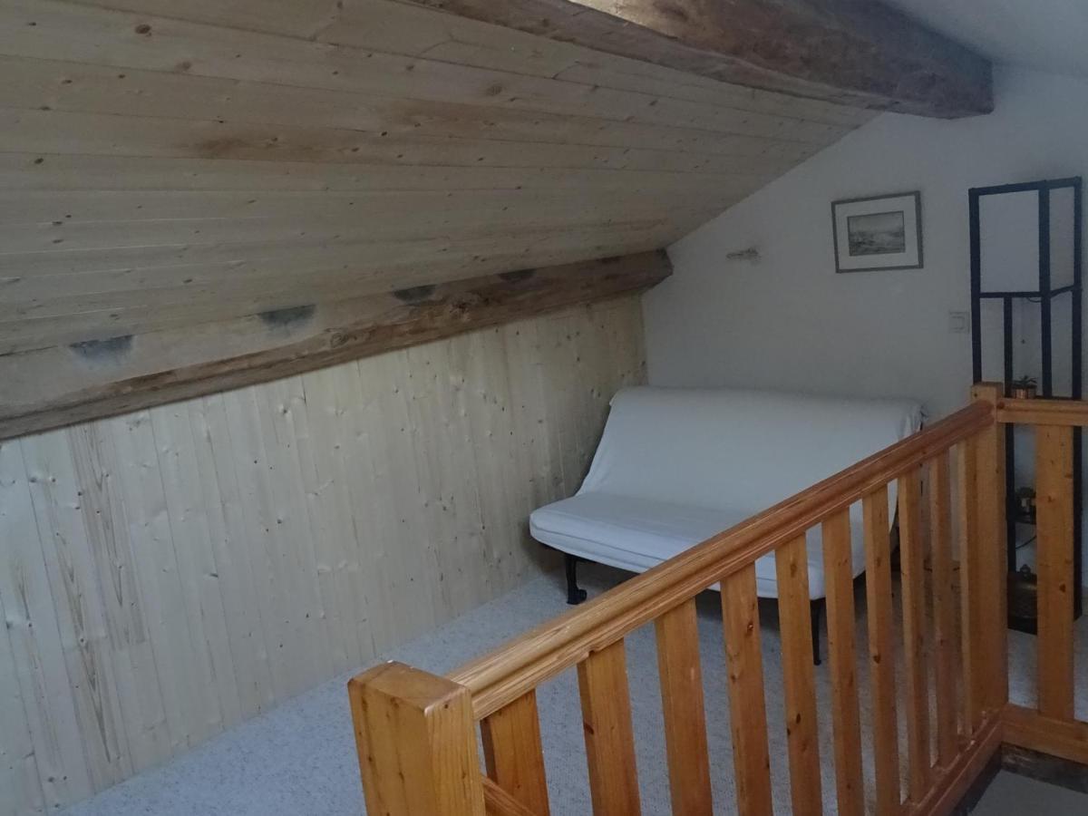 Le Vieux Pont Bed & Breakfast Saint-Julien  Luaran gambar